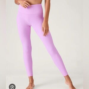 NWT Athleta 7/8 Tight Lilac M